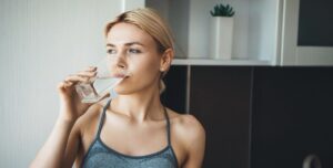drink water to stop dry mouth symptoms